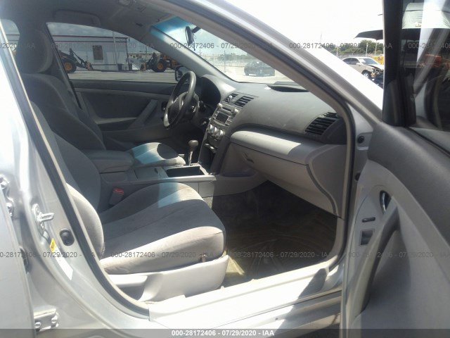 Photo 4 VIN: 4T1BF3EK6AU076752 - TOYOTA CAMRY 