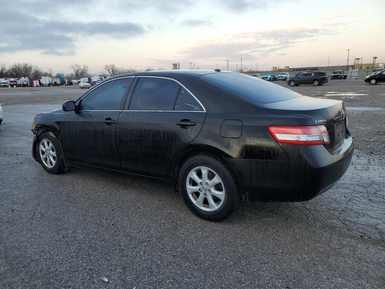 Photo 1 VIN: 4T1BF3EK6AU077187 - TOYOTA CAMRY 