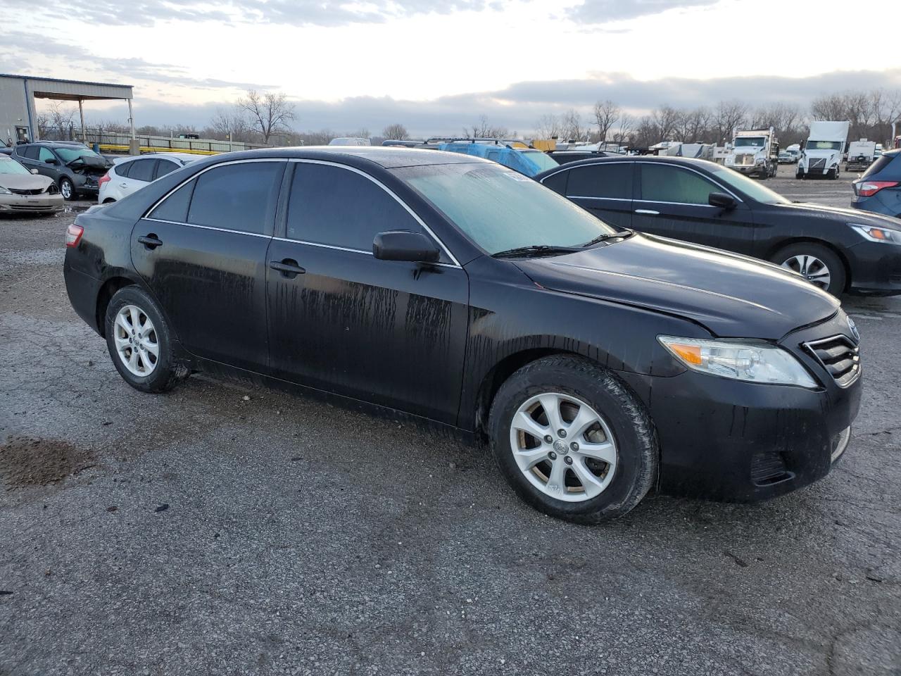 Photo 3 VIN: 4T1BF3EK6AU077187 - TOYOTA CAMRY 