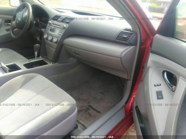 Photo 4 VIN: 4T1BF3EK6AU077819 - TOYOTA CAMRY 