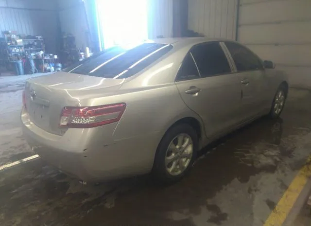 Photo 3 VIN: 4T1BF3EK6AU081045 - TOYOTA CAMRY 