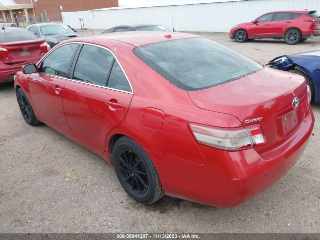 Photo 2 VIN: 4T1BF3EK6AU084267 - TOYOTA CAMRY 