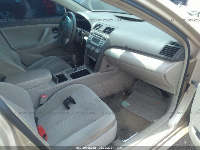 Photo 4 VIN: 4T1BF3EK6AU087587 - TOYOTA CAMRY 