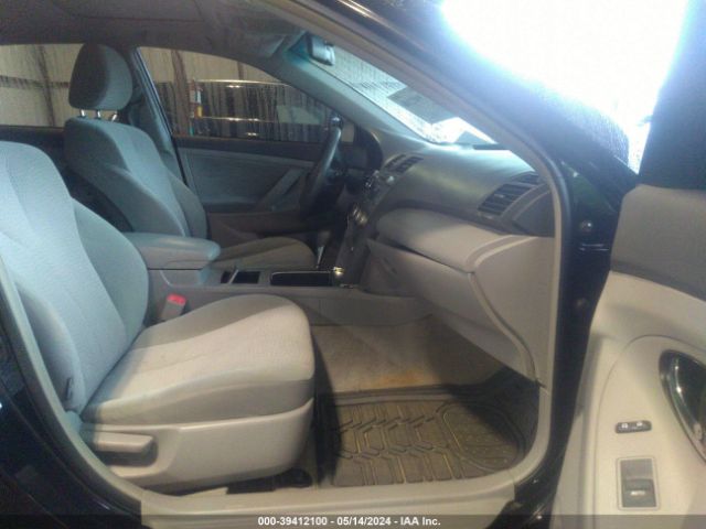 Photo 4 VIN: 4T1BF3EK6AU099691 - TOYOTA CAMRY 