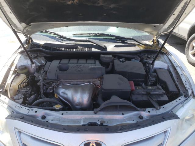 Photo 6 VIN: 4T1BF3EK6AU104596 - TOYOTA CAMRY LE A 