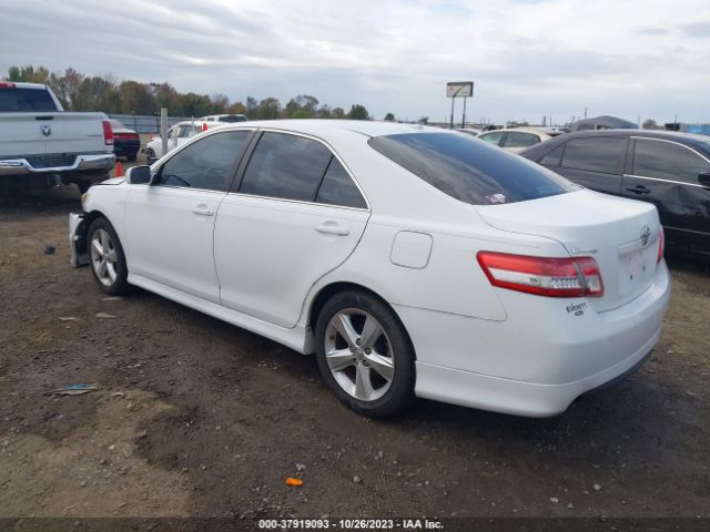 Photo 2 VIN: 4T1BF3EK6AU507400 - TOYOTA CAMRY 