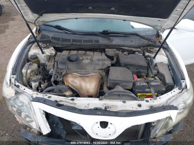 Photo 9 VIN: 4T1BF3EK6AU507400 - TOYOTA CAMRY 