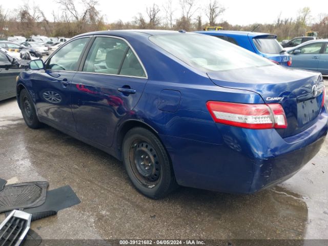 Photo 2 VIN: 4T1BF3EK6AU530837 - TOYOTA CAMRY 