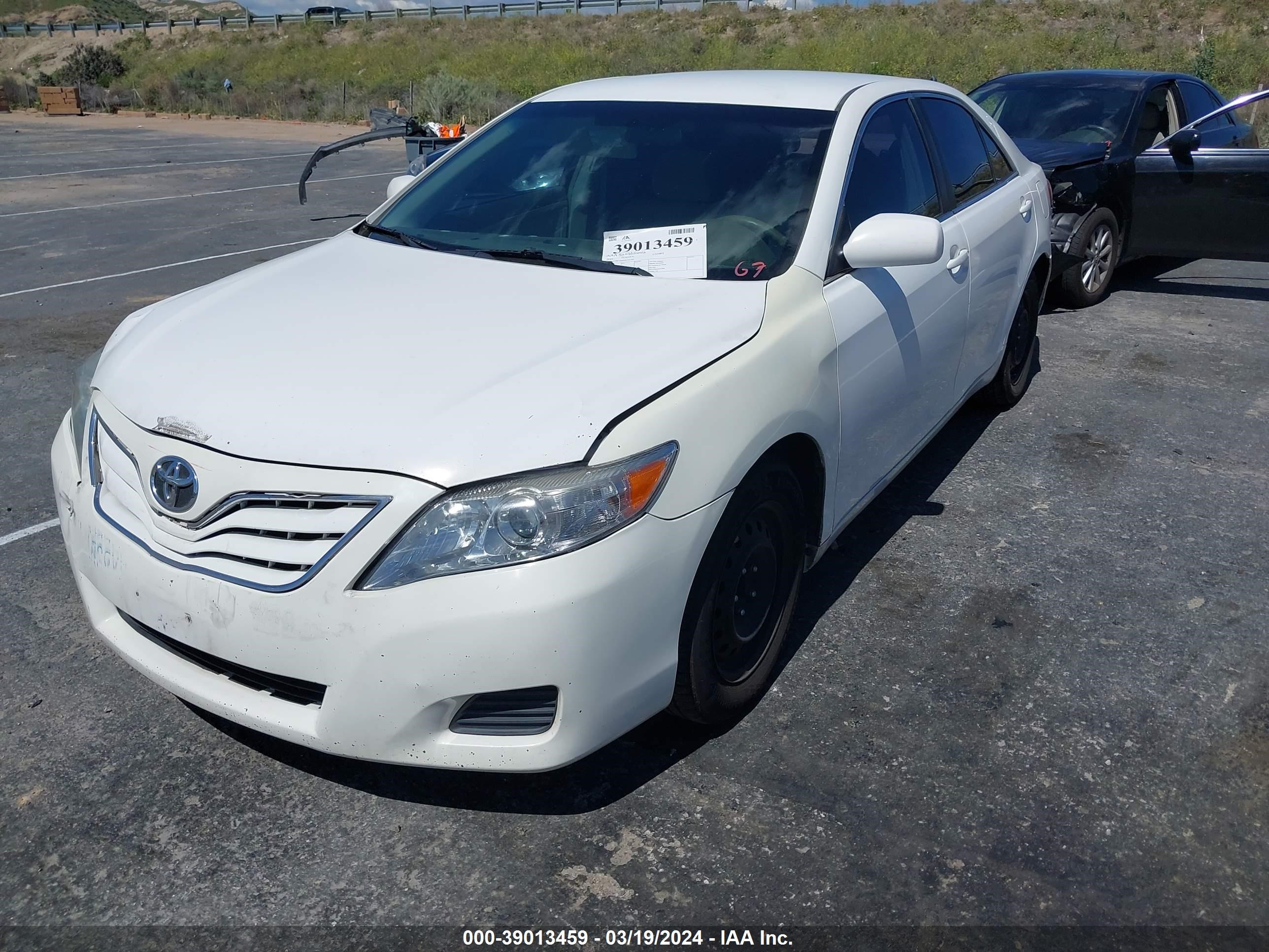 Photo 1 VIN: 4T1BF3EK6AU531793 - TOYOTA CAMRY 