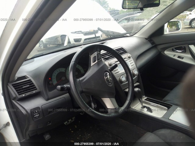 Photo 4 VIN: 4T1BF3EK6AU537383 - TOYOTA CAMRY 