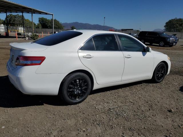 Photo 2 VIN: 4T1BF3EK6AU562249 - TOYOTA CAMRY BASE 