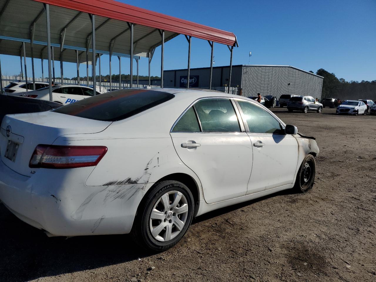 Photo 2 VIN: 4T1BF3EK6AU565121 - TOYOTA CAMRY 