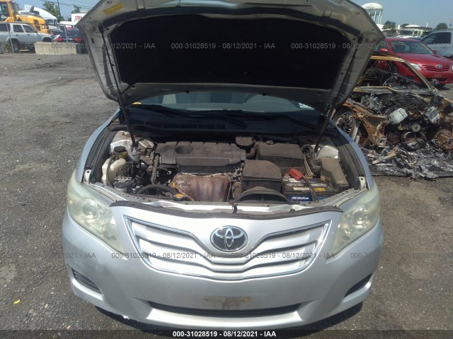 Photo 9 VIN: 4T1BF3EK6AU572554 - TOYOTA CAMRY 