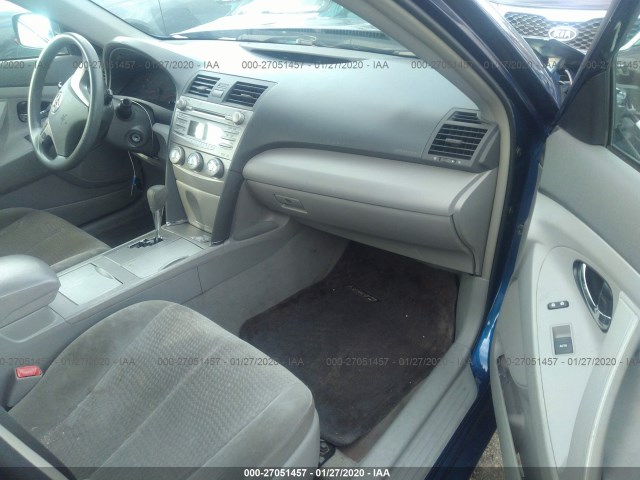 Photo 4 VIN: 4T1BF3EK6AU575454 - TOYOTA CAMRY 