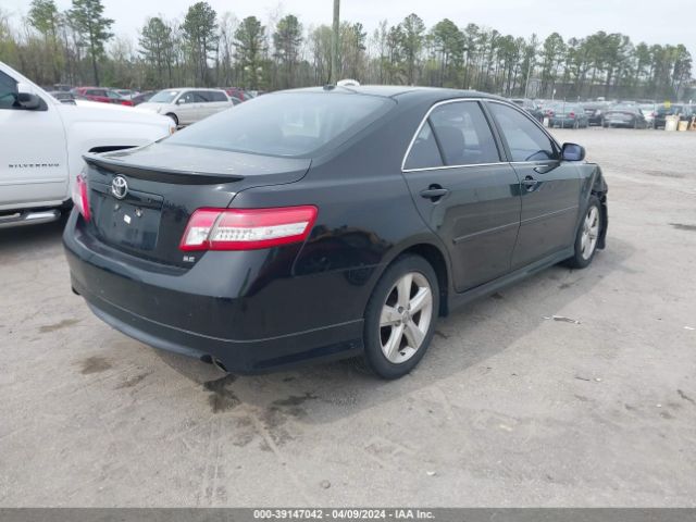 Photo 3 VIN: 4T1BF3EK6BU178599 - TOYOTA CAMRY 