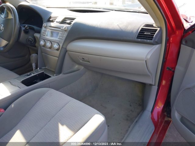 Photo 4 VIN: 4T1BF3EK6BU182913 - TOYOTA CAMRY 