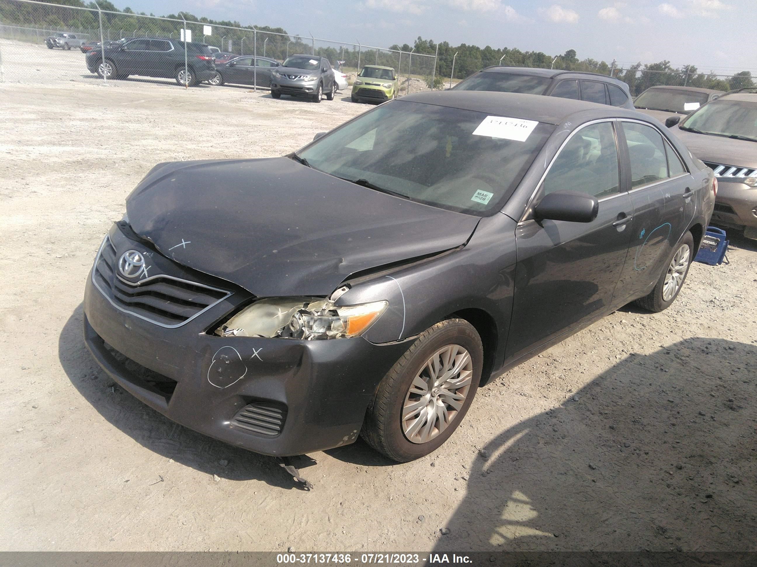 Photo 1 VIN: 4T1BF3EK6BU190591 - TOYOTA CAMRY 