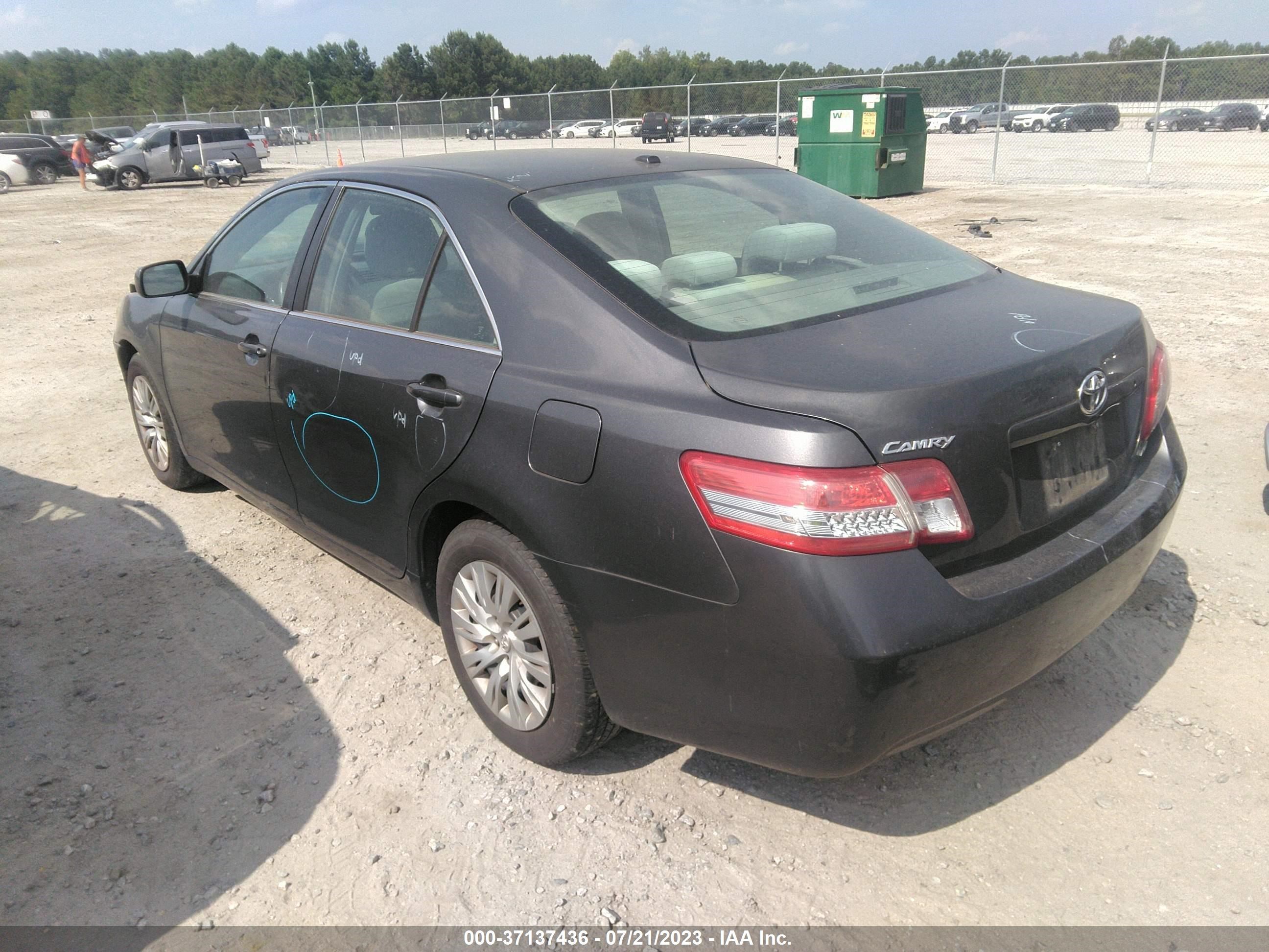 Photo 2 VIN: 4T1BF3EK6BU190591 - TOYOTA CAMRY 