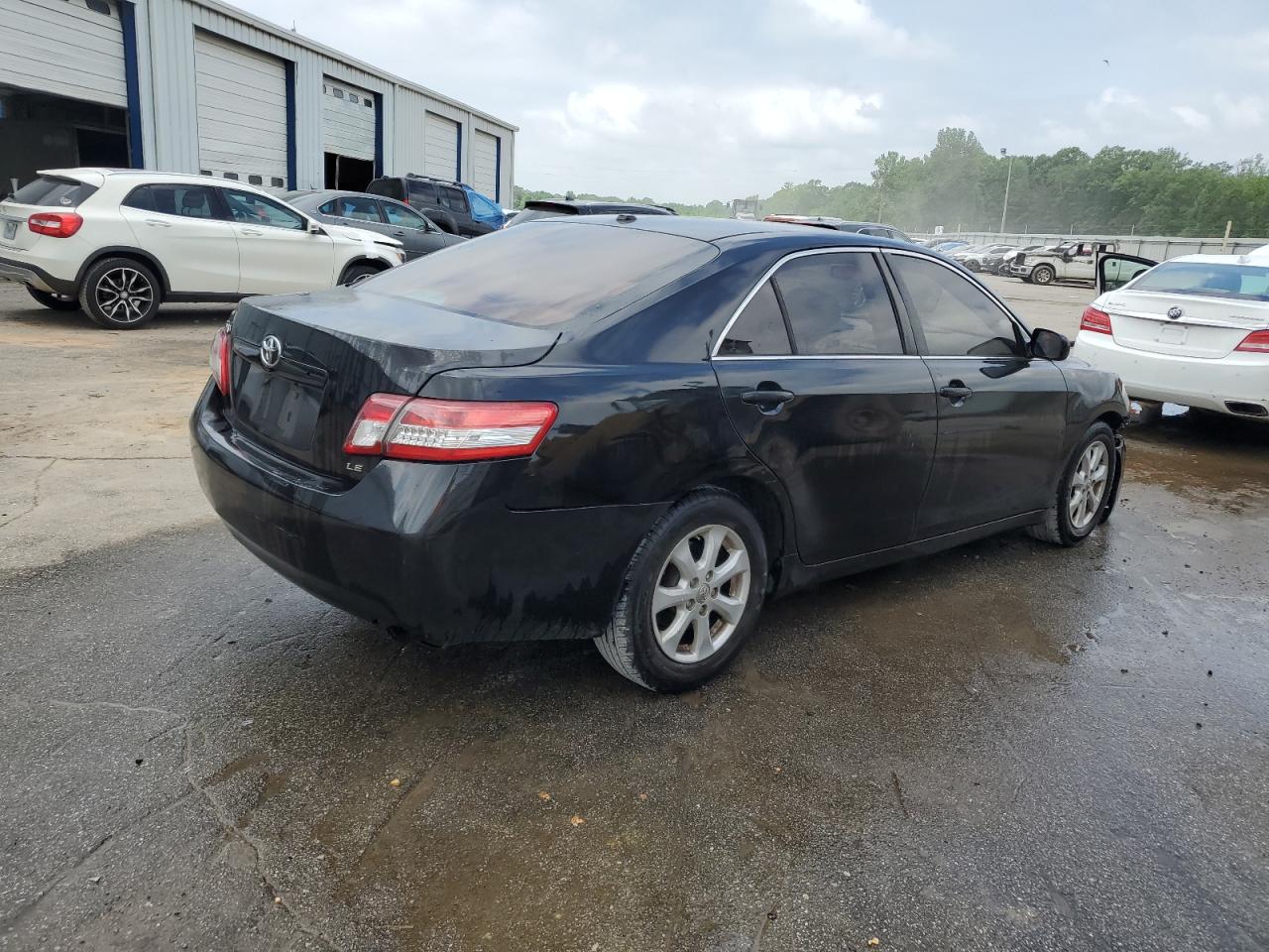 Photo 2 VIN: 4T1BF3EK6BU204957 - TOYOTA CAMRY 