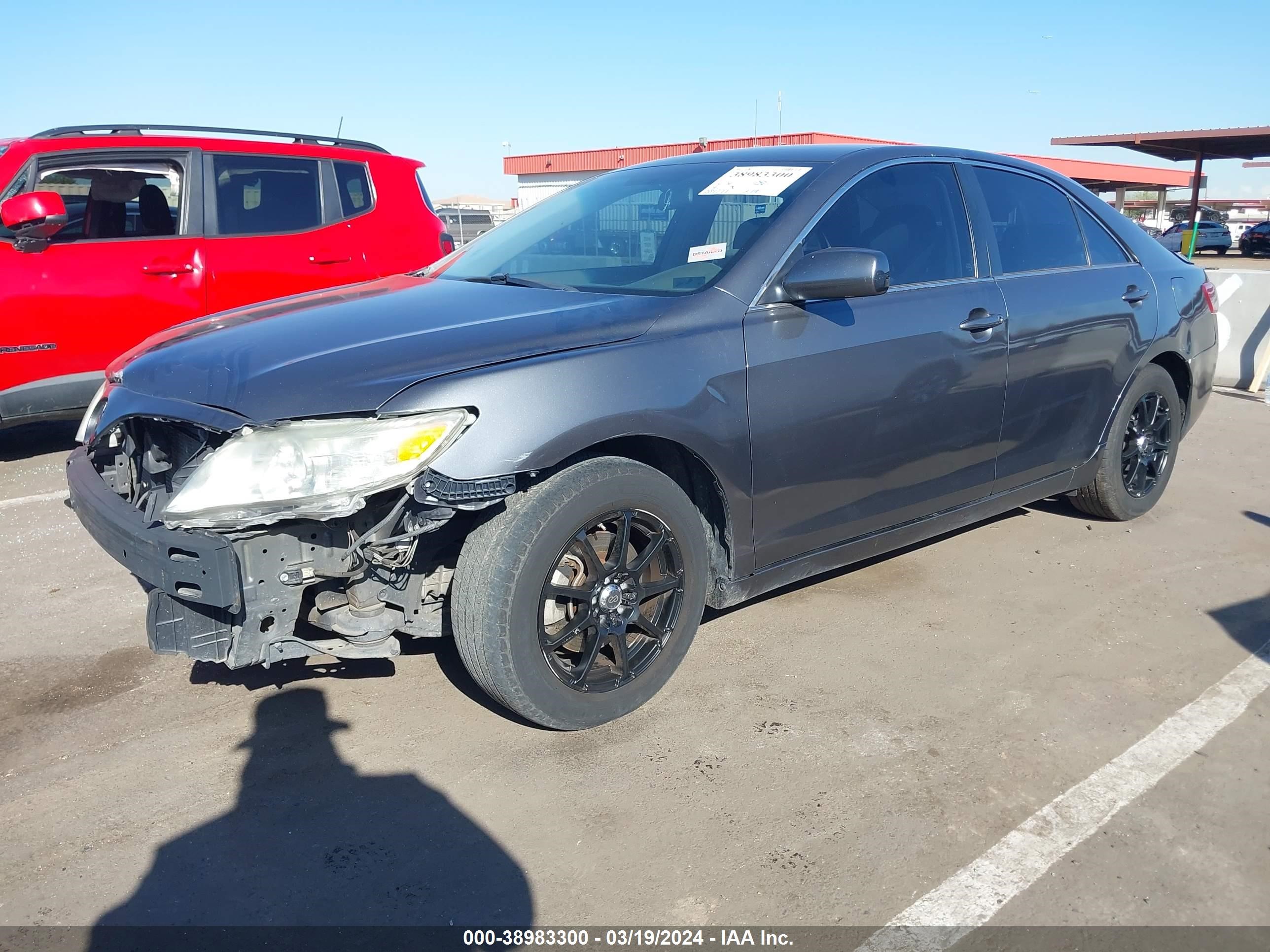 Photo 1 VIN: 4T1BF3EK6BU213772 - TOYOTA CAMRY 