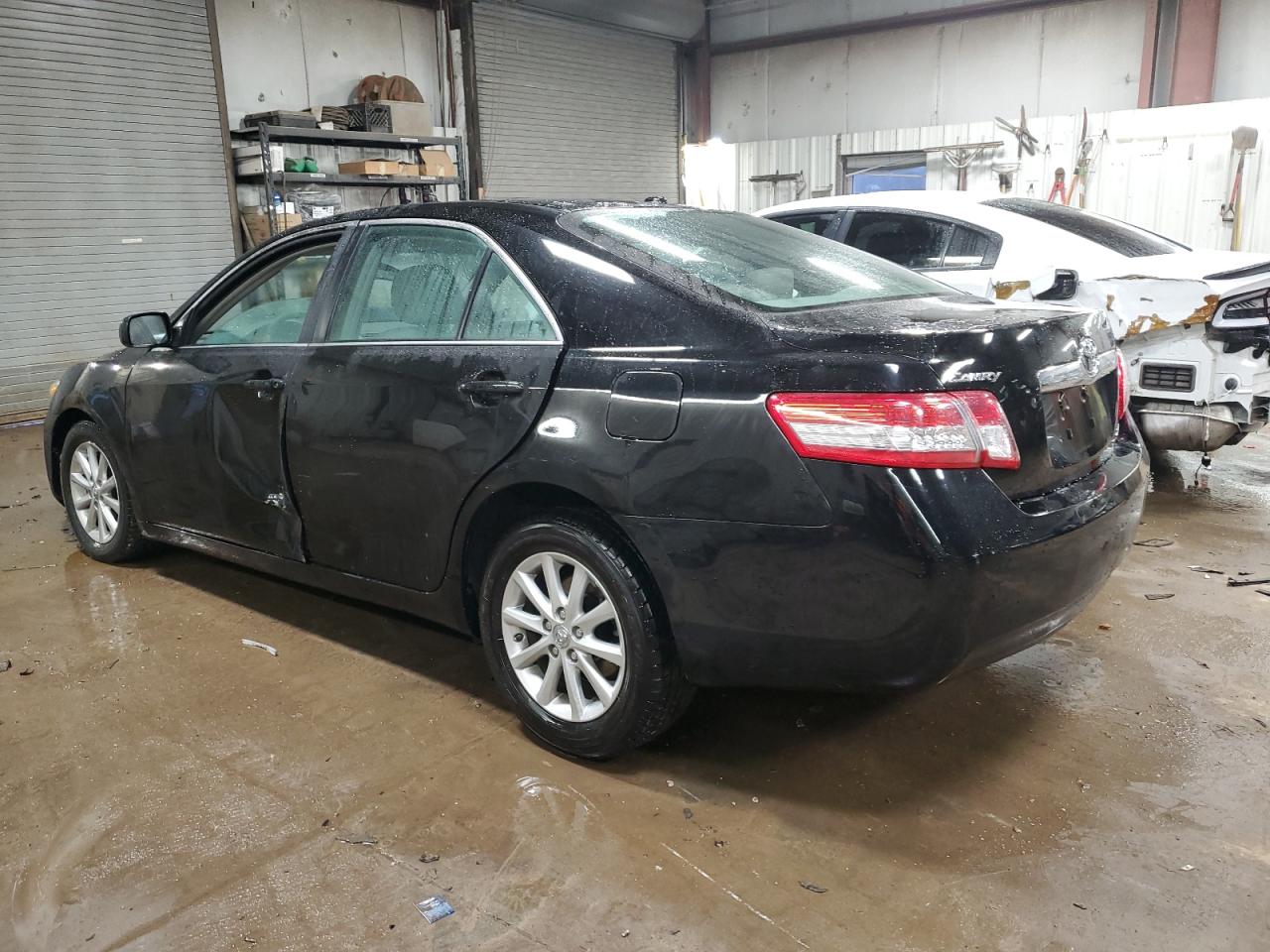 Photo 1 VIN: 4T1BF3EK6BU228353 - TOYOTA CAMRY 