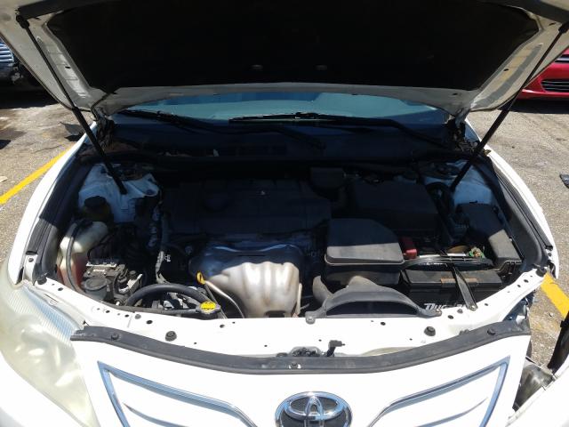 Photo 6 VIN: 4T1BF3EK6BU585046 - TOYOTA CAMRY 