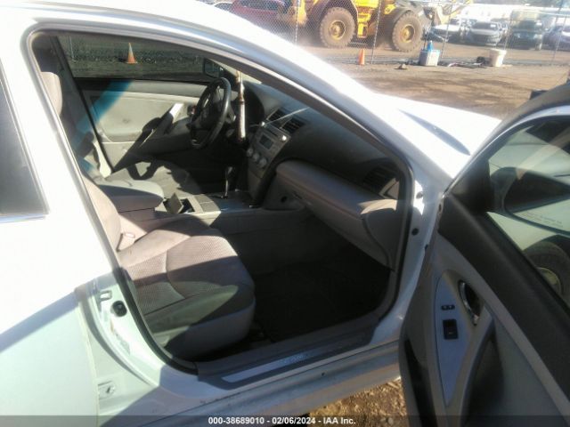 Photo 4 VIN: 4T1BF3EK6BU588786 - TOYOTA CAMRY 