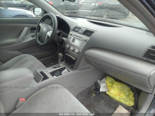 Photo 4 VIN: 4T1BF3EK6BU602315 - TOYOTA CAMRY 