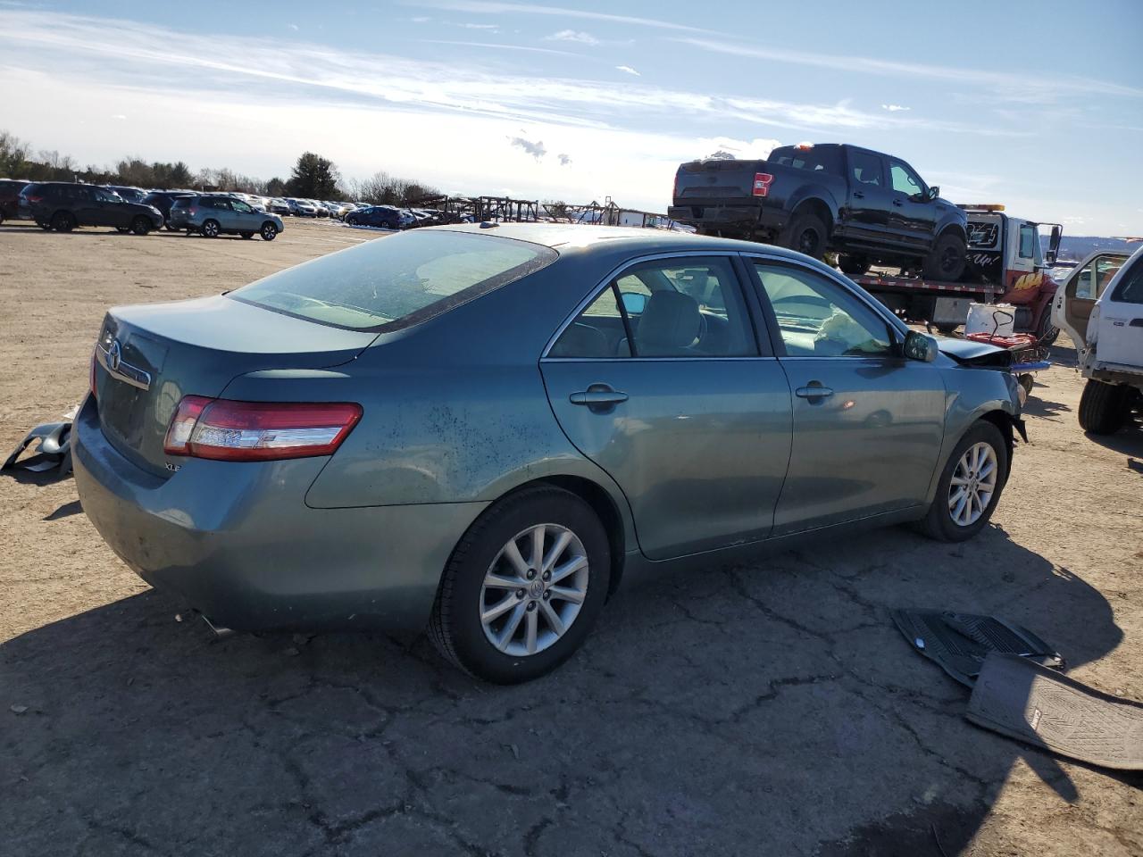 Photo 2 VIN: 4T1BF3EK6BU615100 - TOYOTA CAMRY 