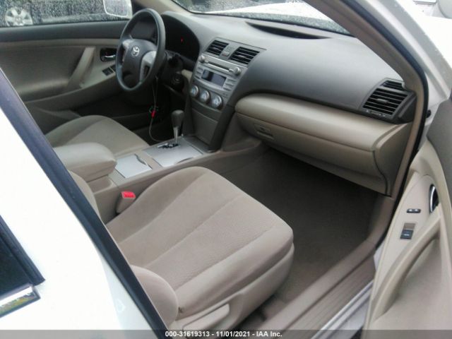 Photo 4 VIN: 4T1BF3EK6BU616991 - TOYOTA CAMRY 