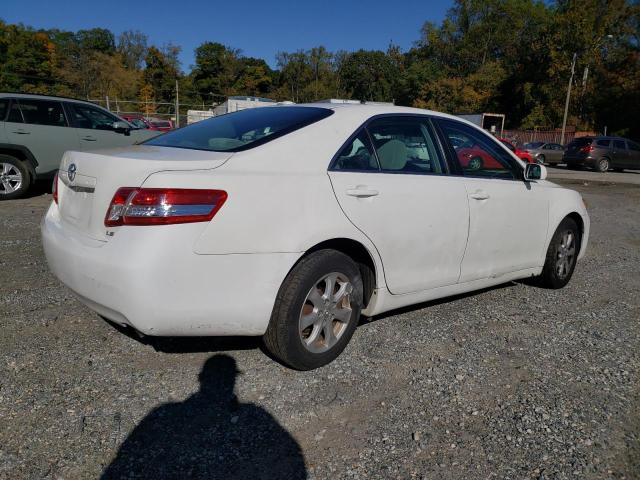 Photo 2 VIN: 4T1BF3EK6BU634682 - TOYOTA CAMRY 