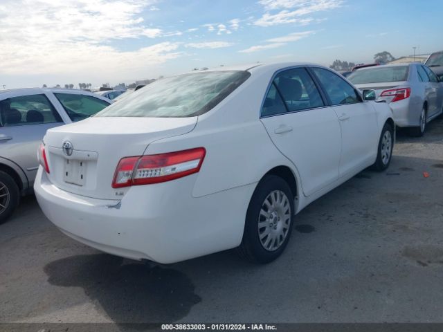 Photo 3 VIN: 4T1BF3EK6BU636321 - TOYOTA CAMRY 