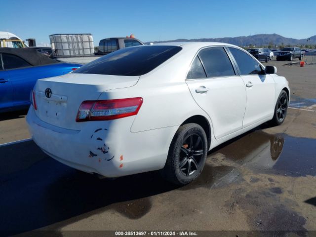 Photo 3 VIN: 4T1BF3EK6BU637310 - TOYOTA CAMRY 