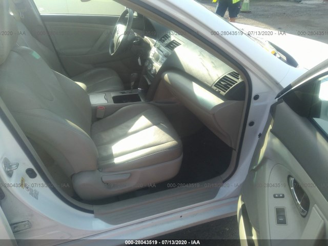 Photo 4 VIN: 4T1BF3EK6BU662840 - TOYOTA CAMRY 