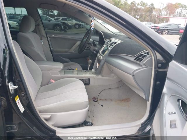 Photo 4 VIN: 4T1BF3EK6BU739609 - TOYOTA CAMRY 