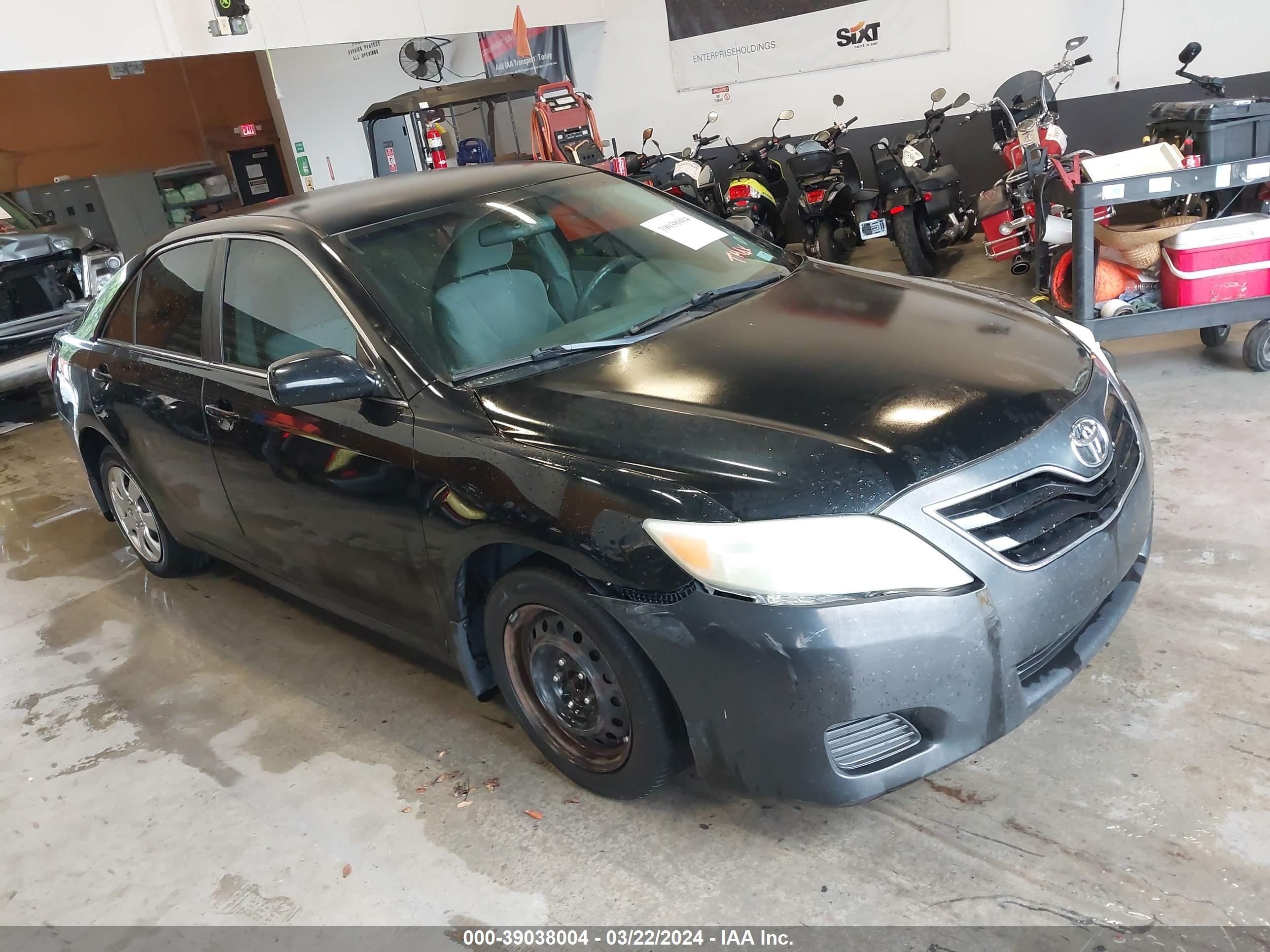 Photo 0 VIN: 4T1BF3EK7AU081698 - TOYOTA CAMRY 