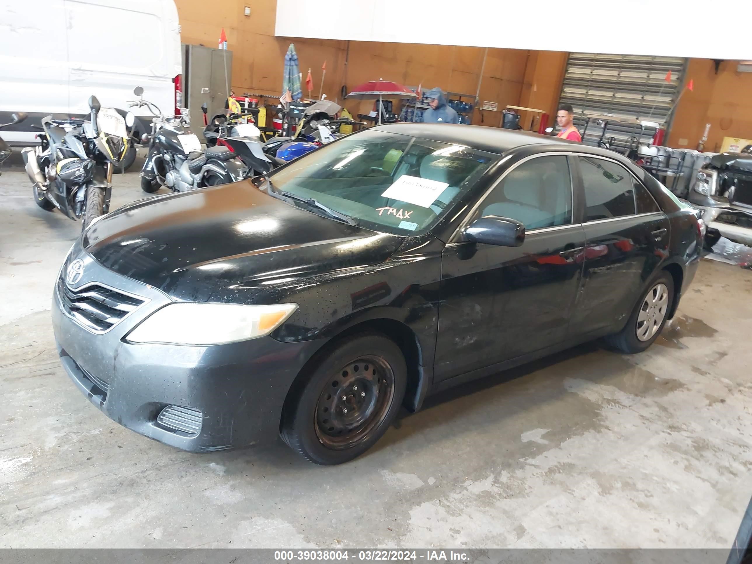 Photo 1 VIN: 4T1BF3EK7AU081698 - TOYOTA CAMRY 