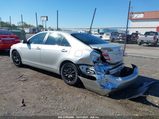 Photo 2 VIN: 4T1BF3EK7AU085525 - TOYOTA CAMRY 