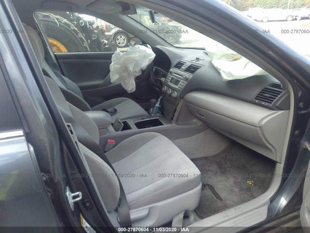 Photo 4 VIN: 4T1BF3EK7AU094127 - TOYOTA CAMRY 