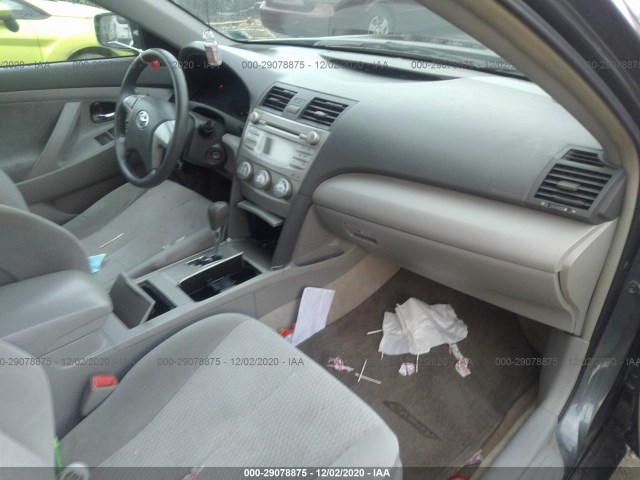 Photo 4 VIN: 4T1BF3EK7AU099876 - TOYOTA CAMRY 