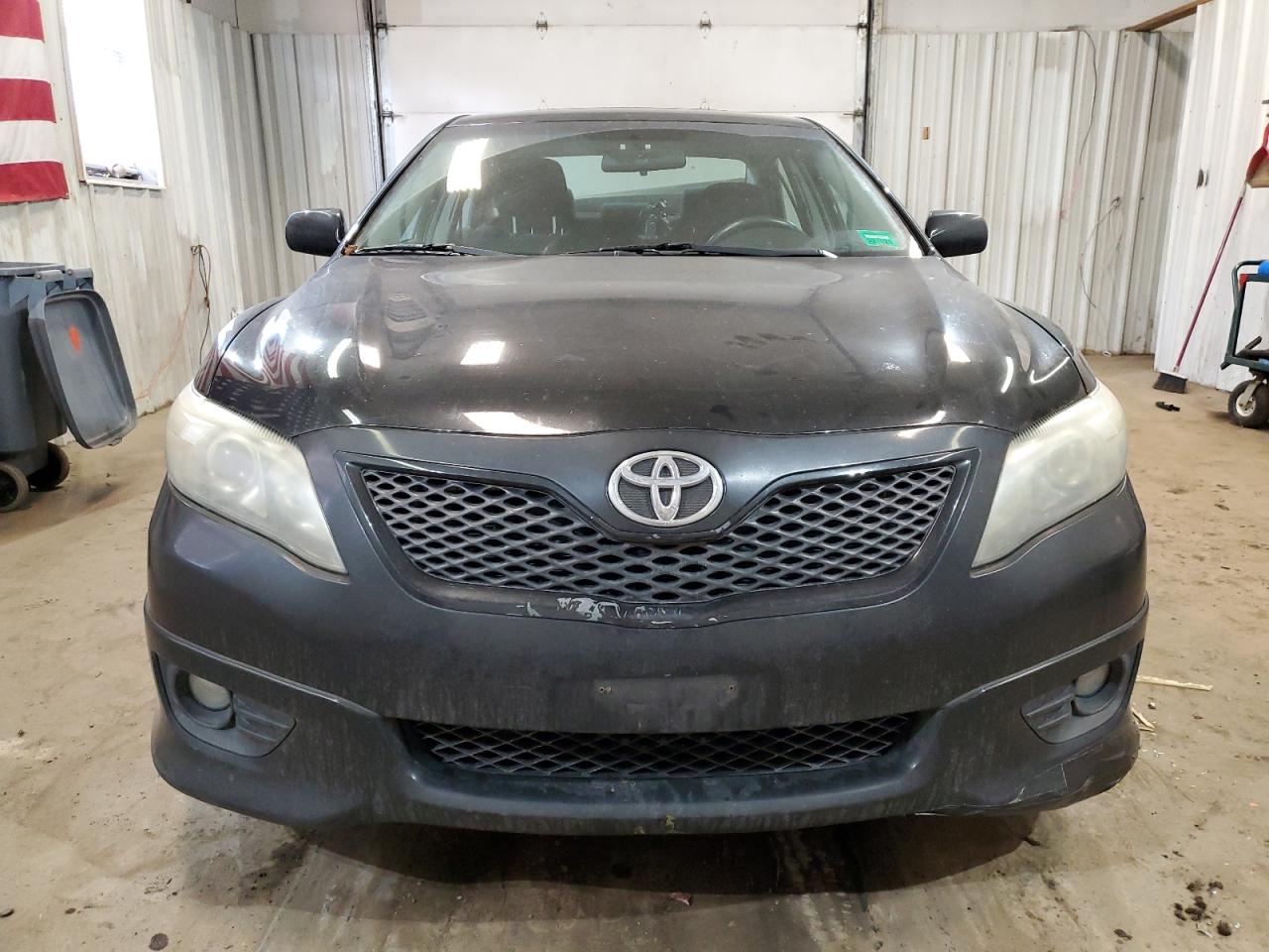 Photo 4 VIN: 4T1BF3EK7AU104459 - TOYOTA CAMRY 