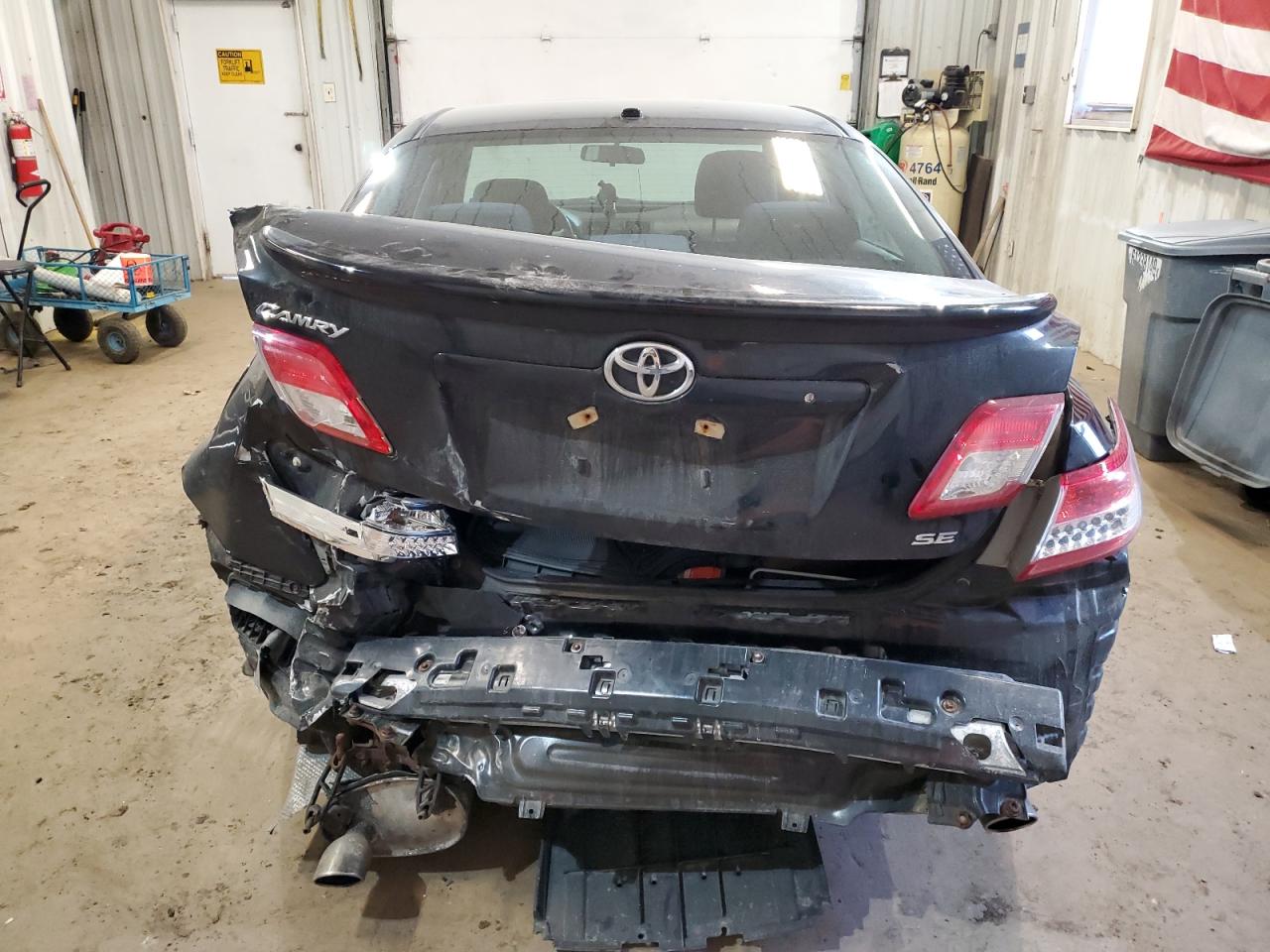 Photo 5 VIN: 4T1BF3EK7AU104459 - TOYOTA CAMRY 