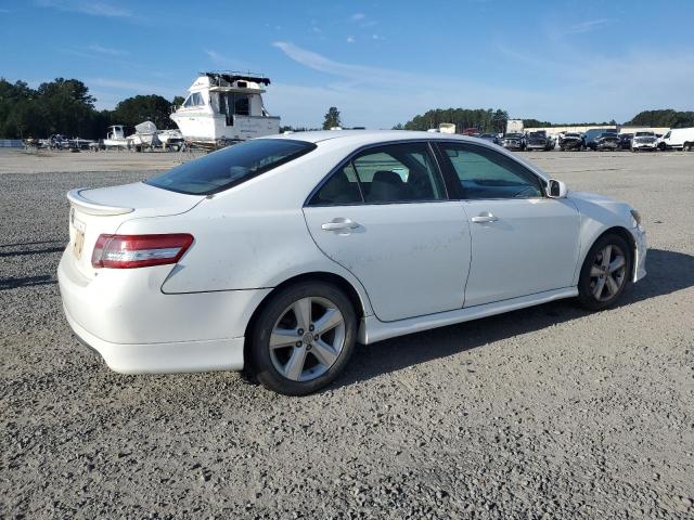 Photo 2 VIN: 4T1BF3EK7AU513805 - TOYOTA CAMRY BASE 