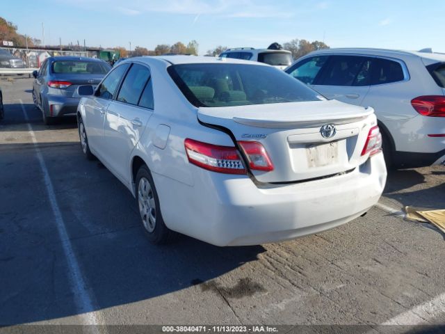 Photo 2 VIN: 4T1BF3EK7AU543421 - TOYOTA CAMRY 