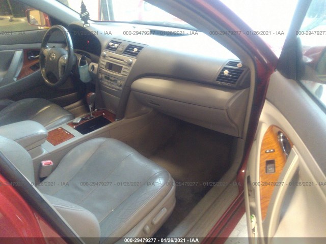 Photo 4 VIN: 4T1BF3EK7AU555309 - TOYOTA CAMRY 