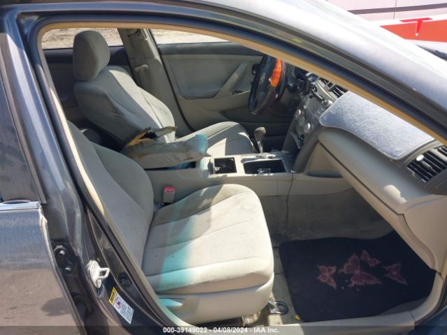 Photo 4 VIN: 4T1BF3EK7AU580906 - TOYOTA CAMRY 