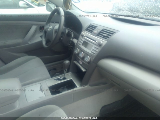 Photo 4 VIN: 4T1BF3EK7BU150410 - TOYOTA CAMRY 