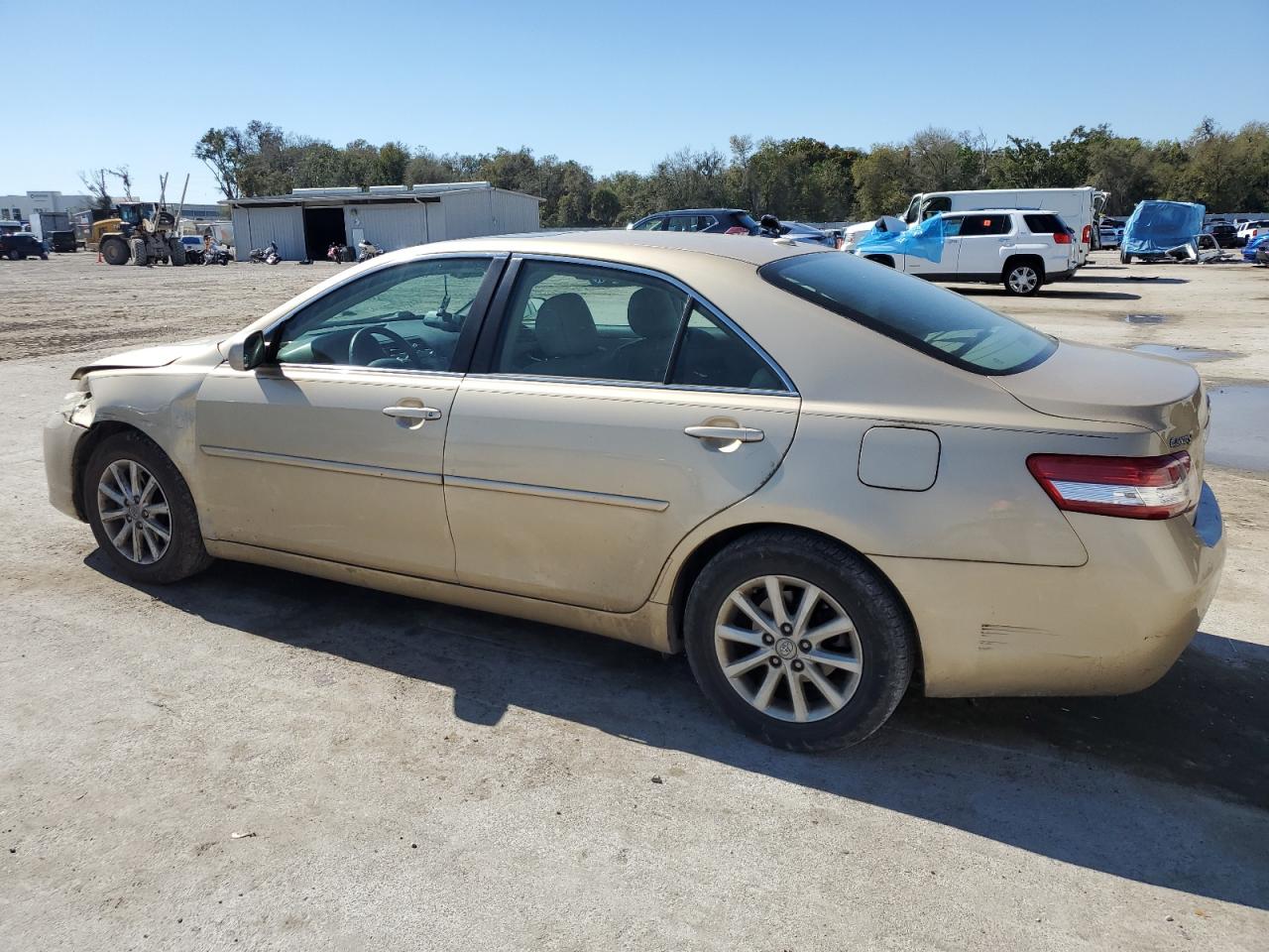 Photo 1 VIN: 4T1BF3EK7BU168406 - TOYOTA CAMRY 