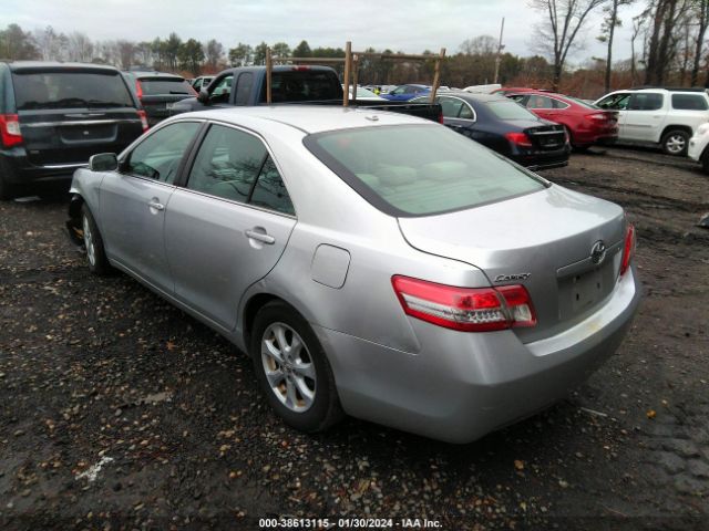 Photo 2 VIN: 4T1BF3EK7BU171175 - TOYOTA CAMRY 