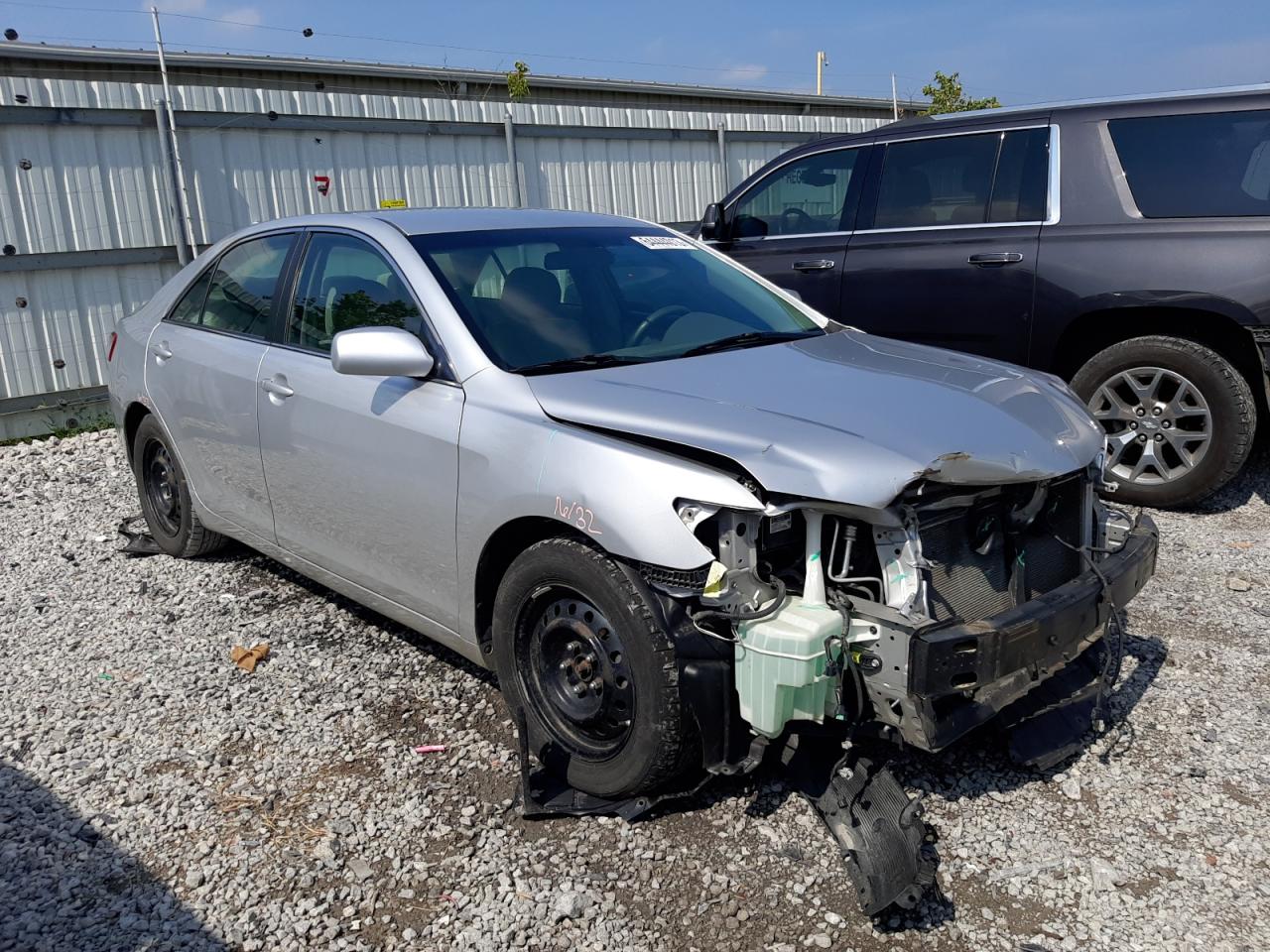 Photo 3 VIN: 4T1BF3EK7BU173962 - TOYOTA CAMRY 